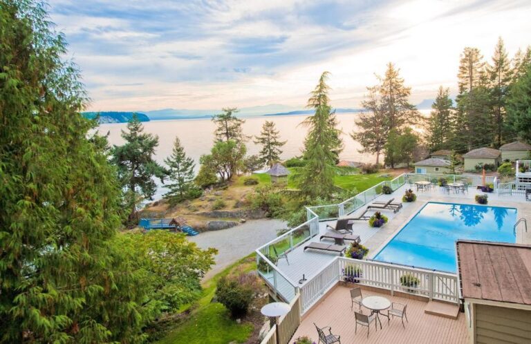 romantic hotels at Rockwater Secret Cove Resort in vancouver