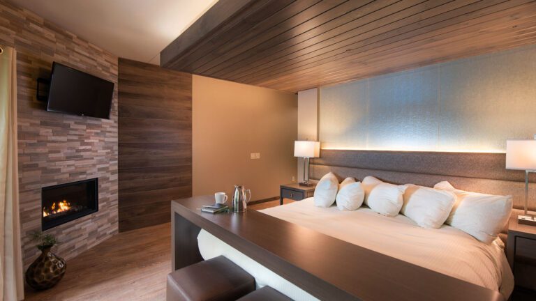 romantic hotels at Sundara Inn and Spa in wisconsin dells