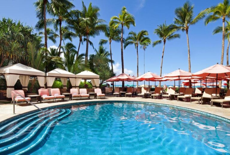 romantic hotels at The Royal Hawaiian, A Luxury Collection Resort in hawaii