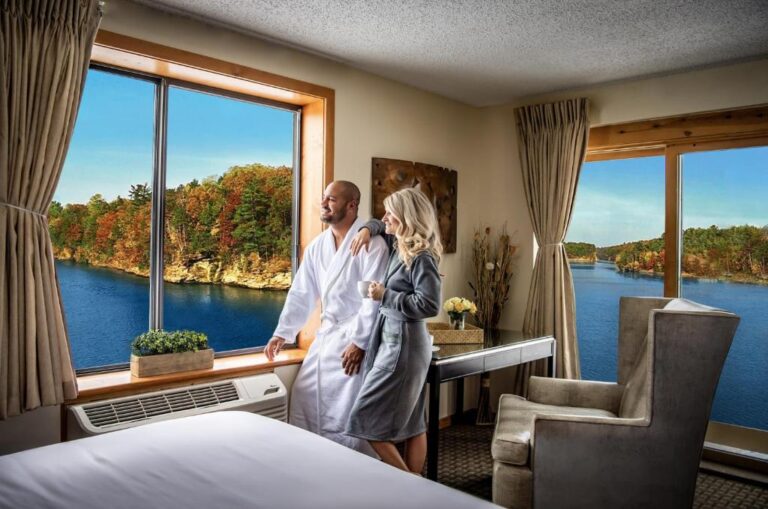 romantic hotels at The VUE Boutique Hotel in wisconsin dells