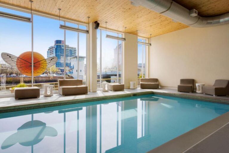 romantic hotels at aloft Hotel Milwaukee Downtown in wisconsin dells