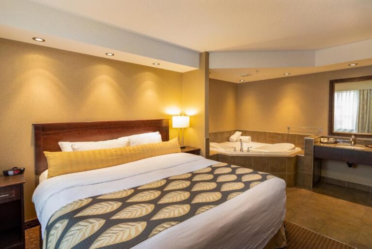 romantic hotels in edmonton at The Kanata