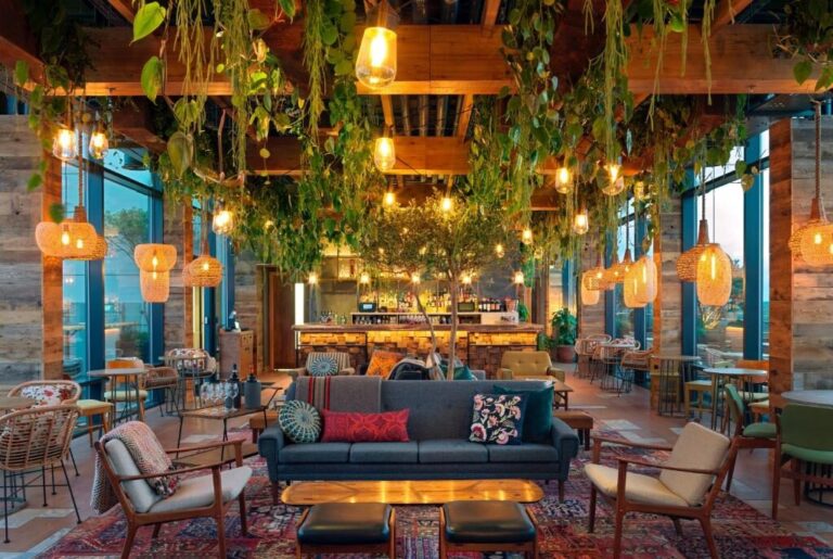 romantic hotels in london at Treehouse Hotel London