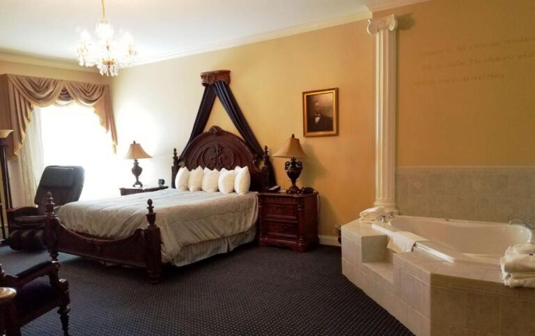 romantic hotels in maine at Best Western White House Inn