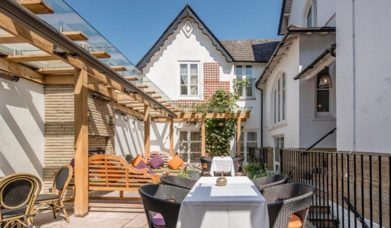 romantic hotels in manchester at Didsbury House Hotel