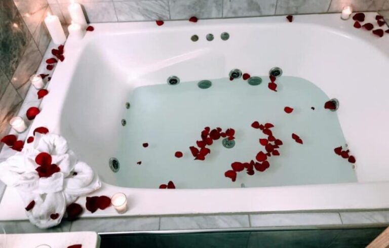 romantic hotels in wisconsin dells at Mill Creek Hotel