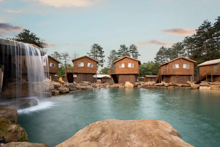 romantic hotels in wisconsin dells at Natura Treescape Resort