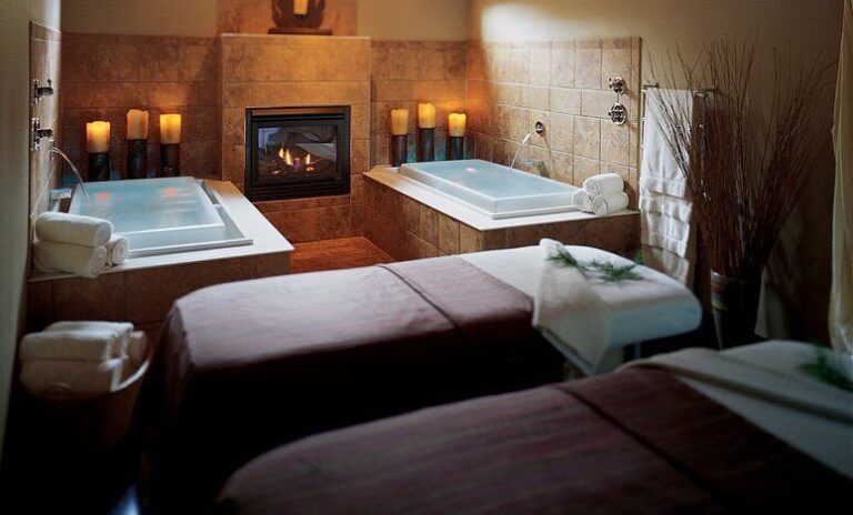 wisconsin dells romantic hotels at Sundara Inn and Spa