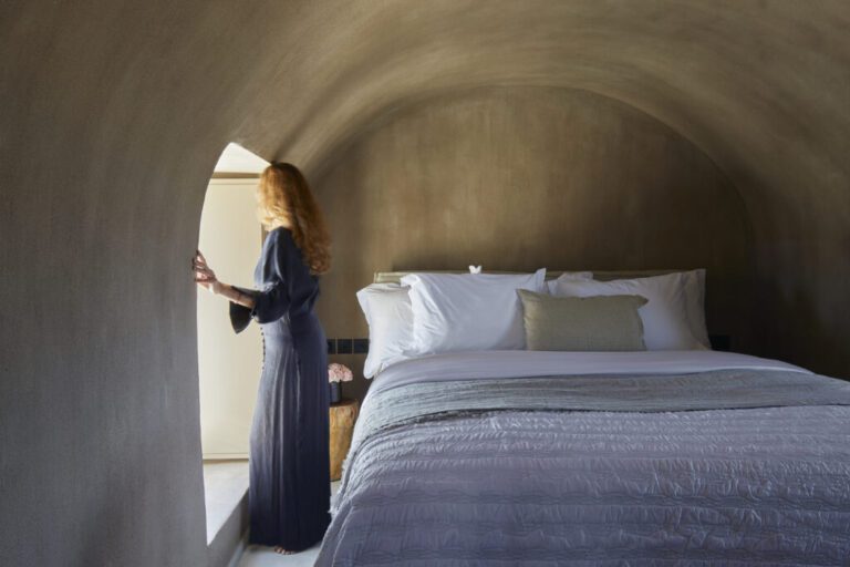 A_Bedroom_Main-1024x683