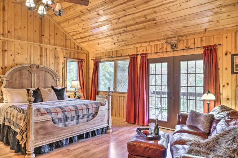 Cabin on Table Rock Lake honeymoon suites in branson