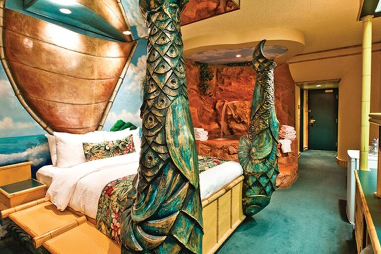 Fantasyland Hotel honeymoon suites in edmoonton