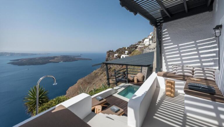 Honeymoon Petra Villas honeymoon suites in santorini