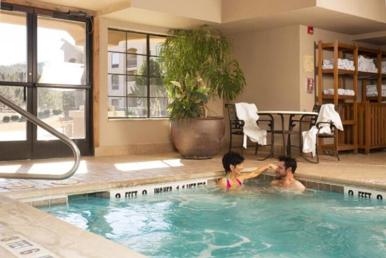 Hotels with Hot Tubs - 2023-02-10T040807.044