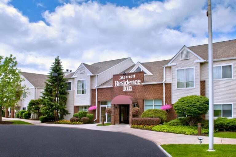 Hotels with Hot Tubs in Syracuse - Residence Inn