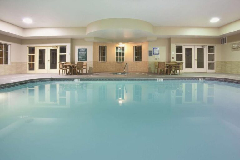 La Quinta by Wyndham - Indoor Pool Area with Hot Tub