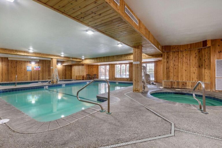 Mountain Edge Suites at Sunapee NH 3