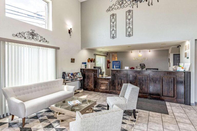 Quality Inn Branson - Hwy 76 Central with indoor pool in branson 2