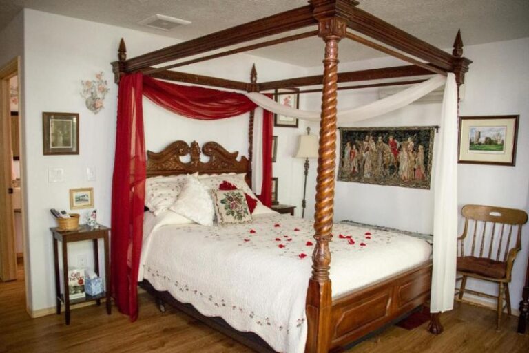 Red Horse Bed and Breakfast - Deluxe Doble Room