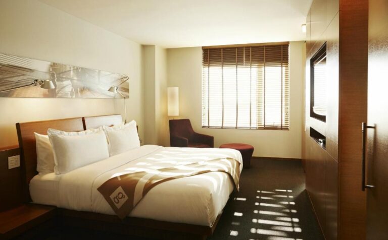honeymoon suites at Hotel Le Germain Calgary in edmonton