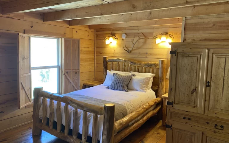 honeymoon suites at The Cabins at Branson in branson