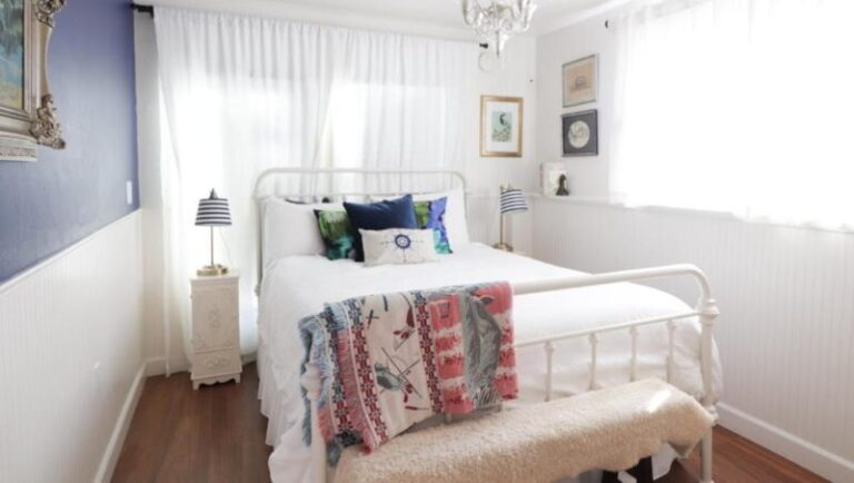 honeymoon suites in san diego at Redwood Hollow Cottages