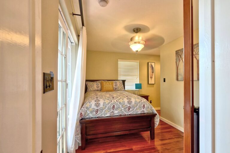 honeymoon suites in san diego at Sunny San Diego
