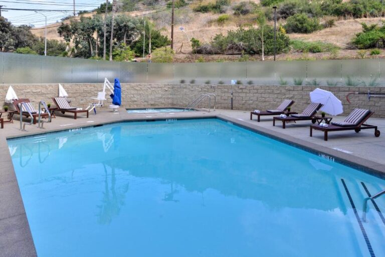 san diego honeymoon suites at Holiday Inn Express & Suites
