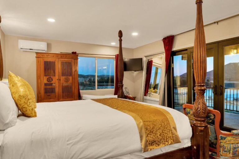 san diego honeymoon suites at Quiet Mind Mountain Lodge