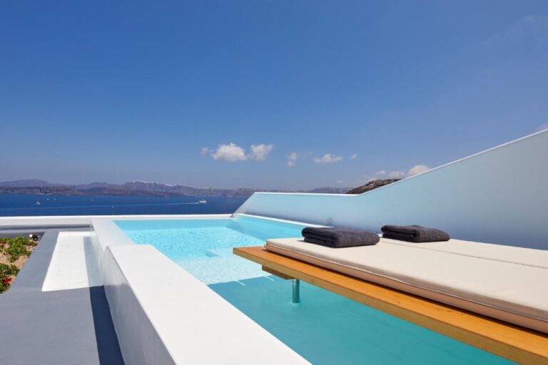 santorini honeymoon suites at Phos The Boutique