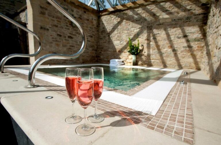 Charlton Spa hotel England 1