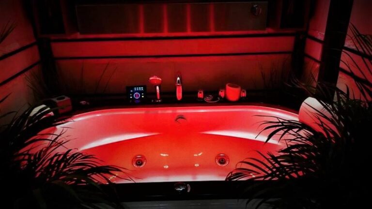 Belmont Penthouse spa 2