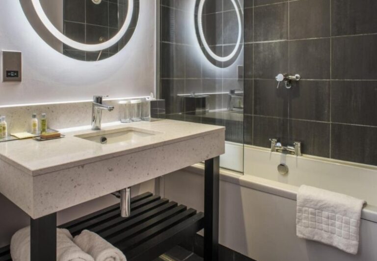 DoubleTree by Hilton Spa hotel England 6