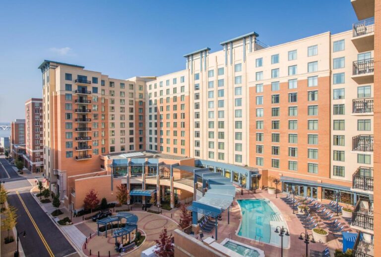 Club Wyndham National Harbor with indoor pool in dc 43
