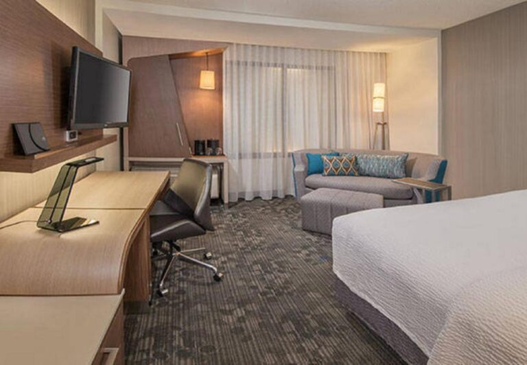 Courtyard by Marriott Gatlinburg Downtown with indoor pool in gatlinburg 5
