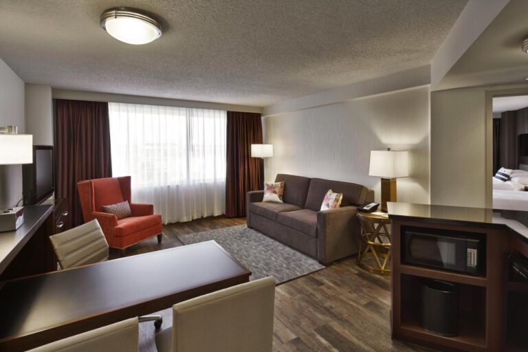 Embassy Suites Washington D.C. - at the Chevy Chase Pavilion with indoor pool in dc 2
