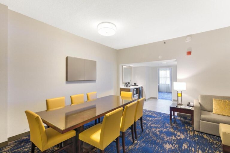 Embassy Suites by Hilton Alexandria Old Town with indoor pool in dc 6