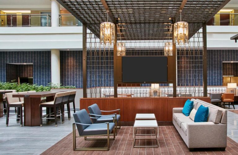 Embassy Suites by Hilton Washington D.C. Georgetown with indoor pool 3