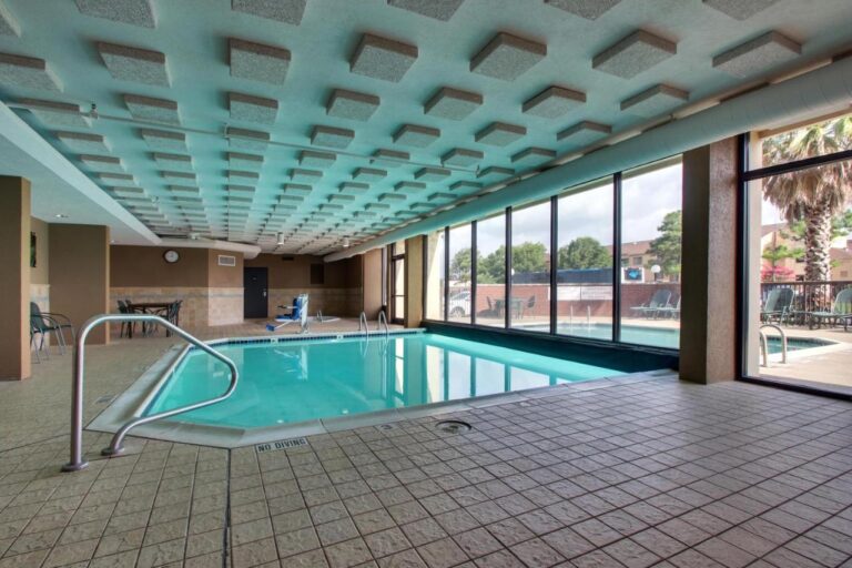 GreenTree Hotel - Houston Hobby Airport with indoor pool in houston