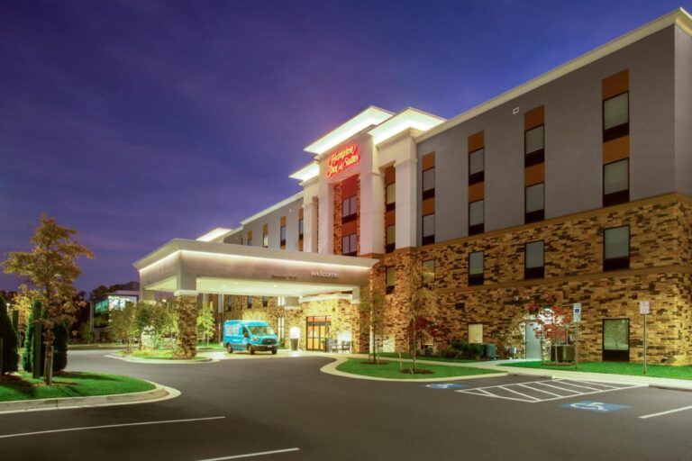Hampton Inn & Suites Glenarden Washington DC with indoor pool in dc 5