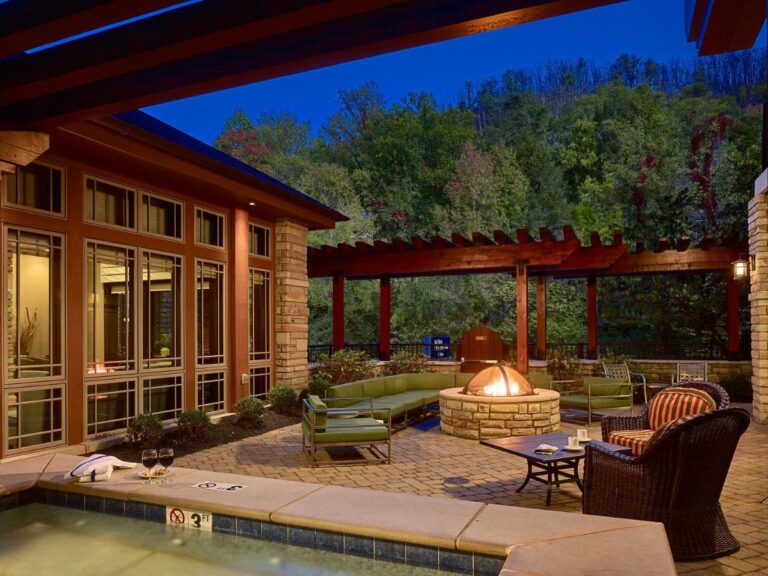 Hilton Garden Inn Gatlinburg with indoor pool in gatlinburg 2