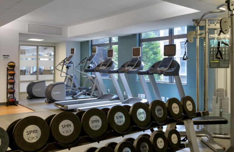 Hilton Garden Inn Washington D.C. U.S. Capitol with indoor pool in dc 4