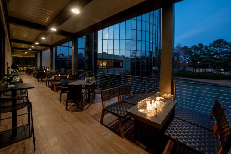 Hilton Memphis honeymoon suites in memphis