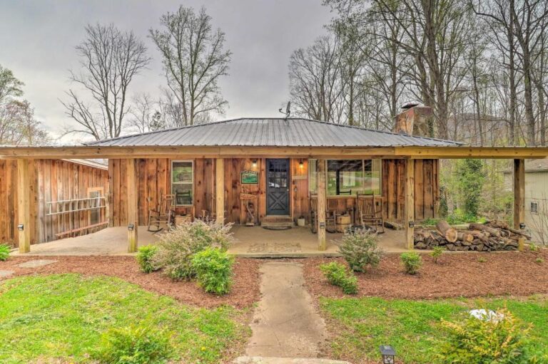 Holiday Home in Asheville with Hot Tub