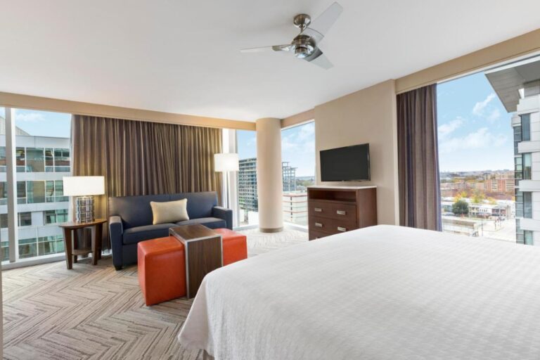 Homewood Suites by Hilton Washington DC Capitol-Navy Yard with indoor pool in dc 4