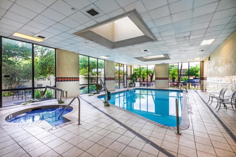 Houston Marriott South at Hobby Airport with indoor pool in houston