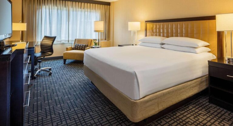 Hyatt Regency Washington on Capitol Hill with indoor pool in dc 3