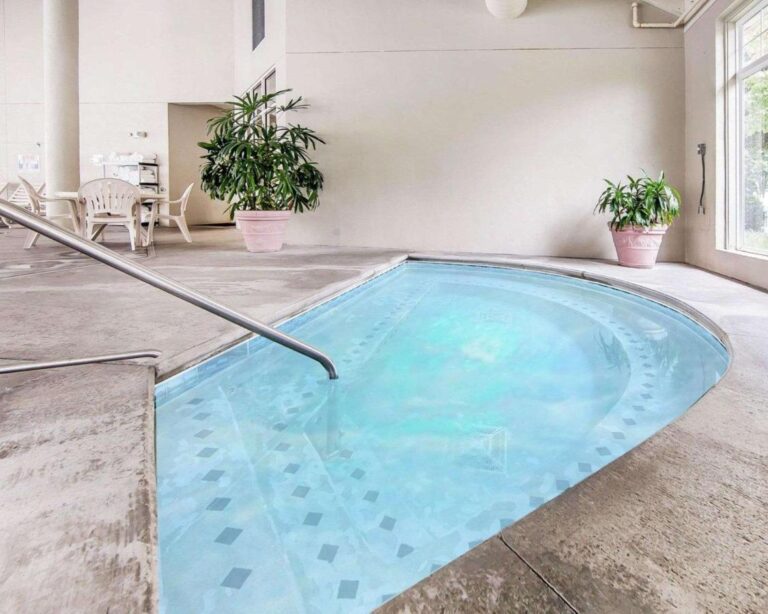 LeConte Hotel & Convention Center Ascend Hotel Collection with indoor pool in gatlinburg