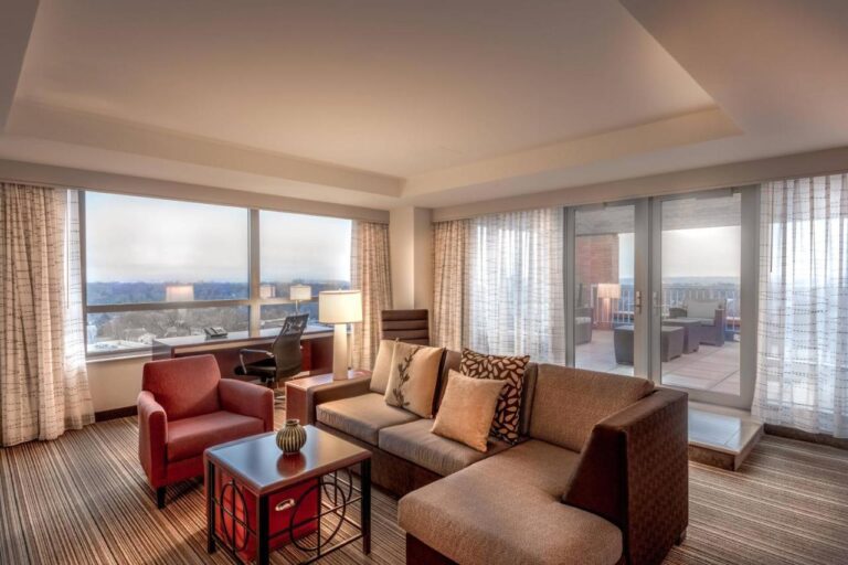 Residence Inn by Marriott Arlington Ballston with indoor pool in dc 4