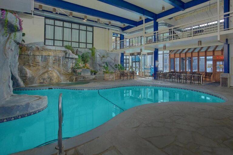 Sidney James Mountain Lodge with indoor pool in gatlinburg 3