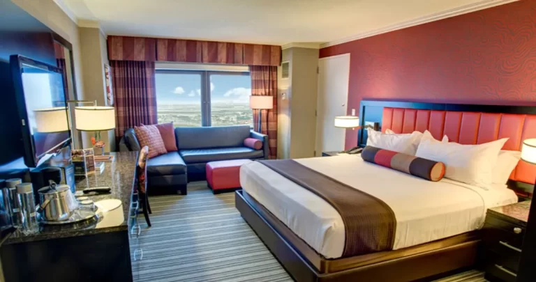honeymoon suites at Golden Nugget in atlantic city